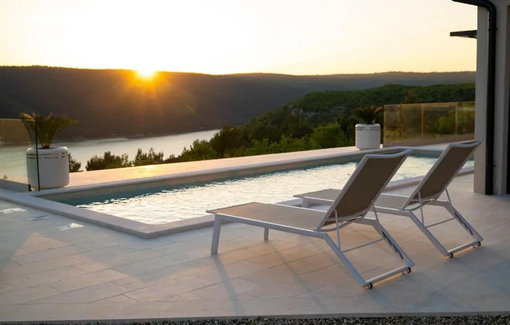 Vila Laguna Blu By Villas Guide Trget